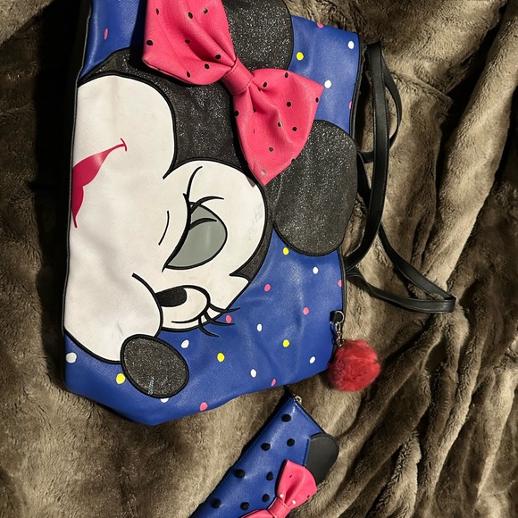 Minnie Mouse Tote by Loungefly - Picture 2 of 8
